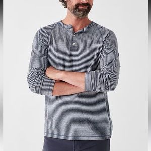 NWT Faherty
Cloud Stripe Long-Sleeve Henley